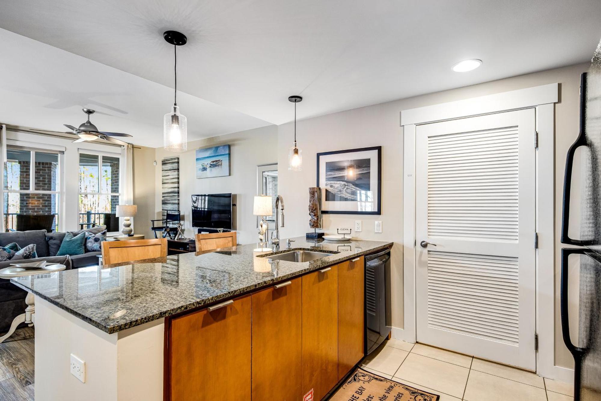 Bahia Condos Destin Room photo